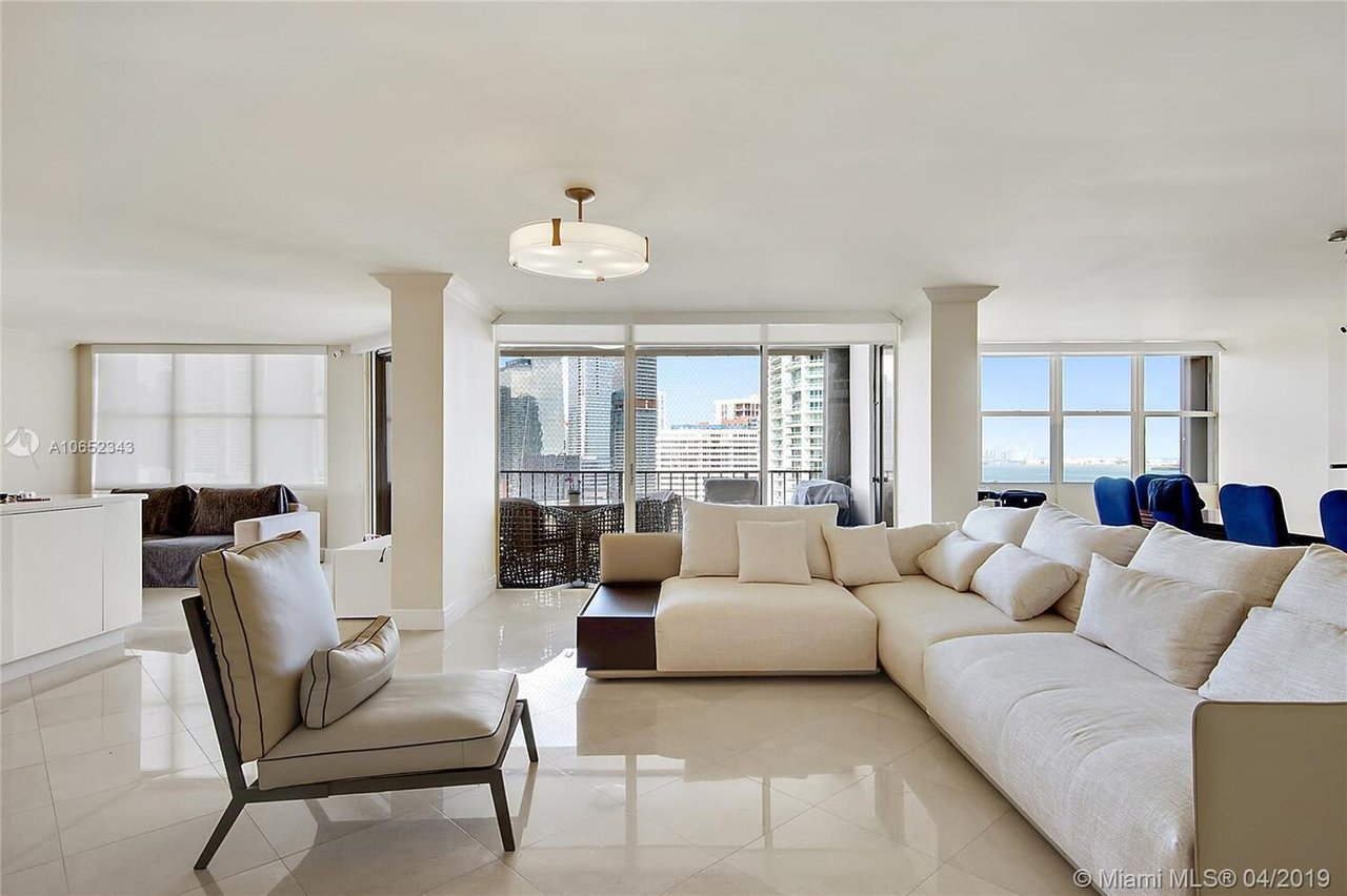 1901 Brickell Ave, #B2409