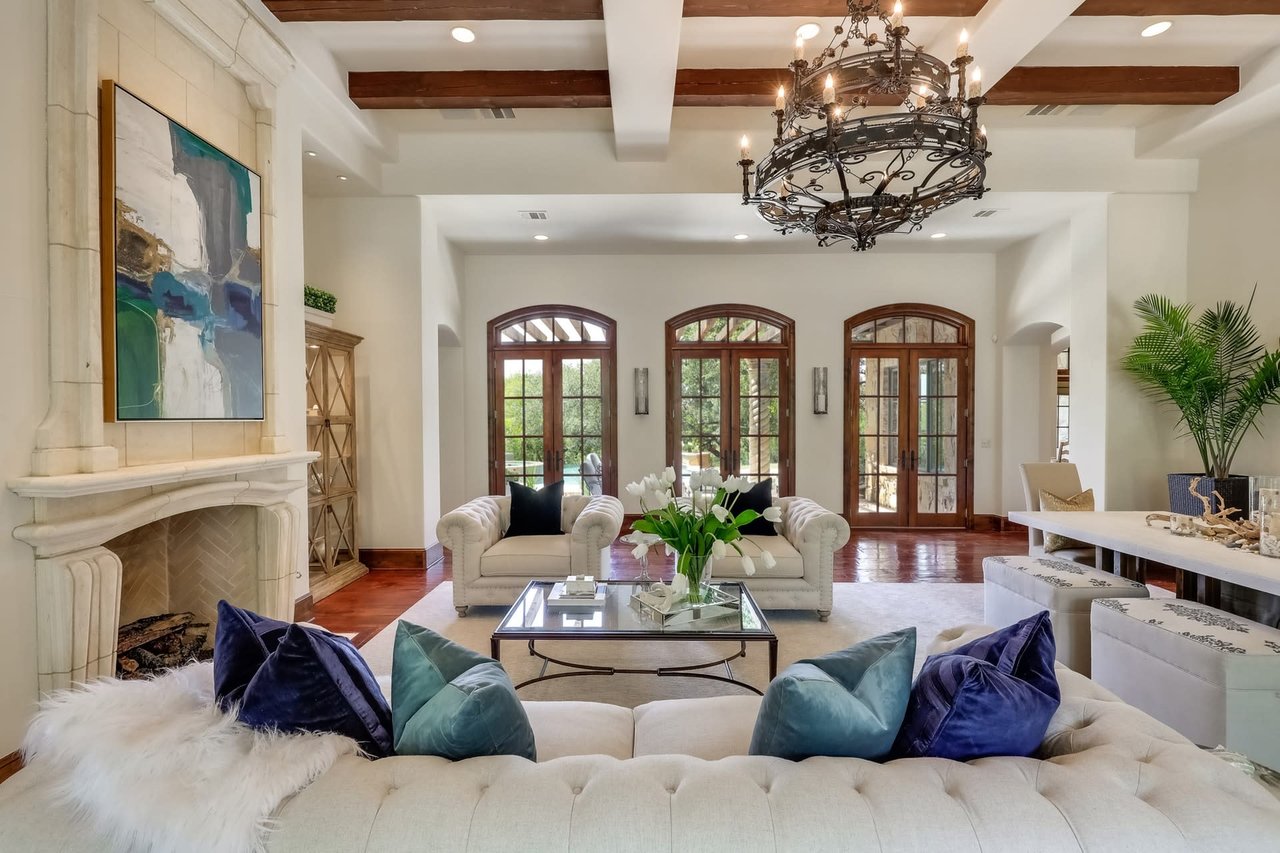 7728 Escala Dr