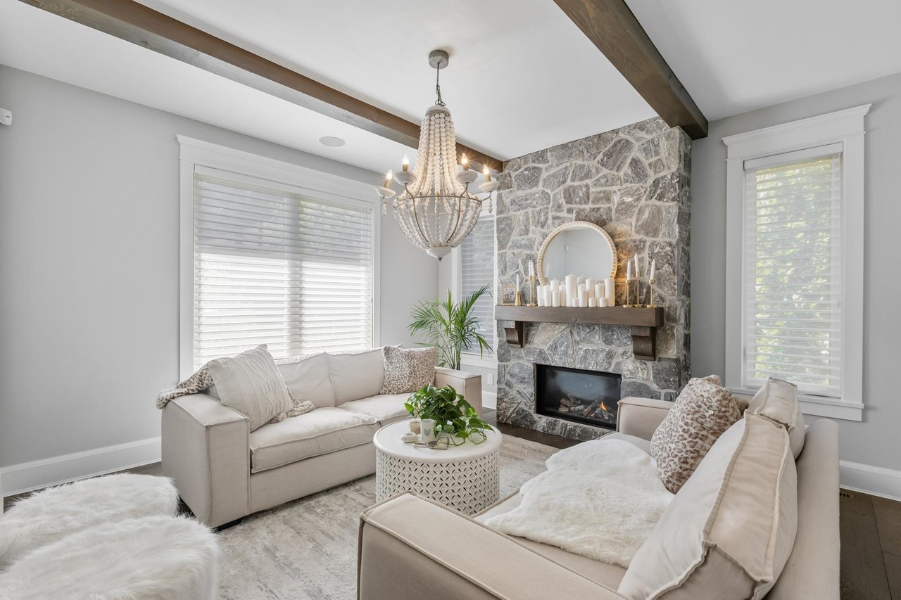 1421 Harbour Dr