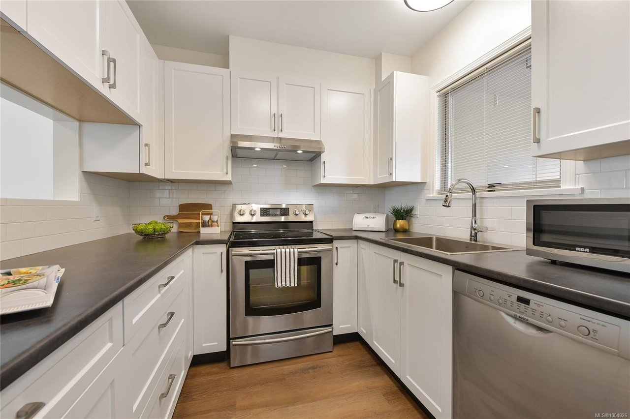 408-50 Songhees Rd