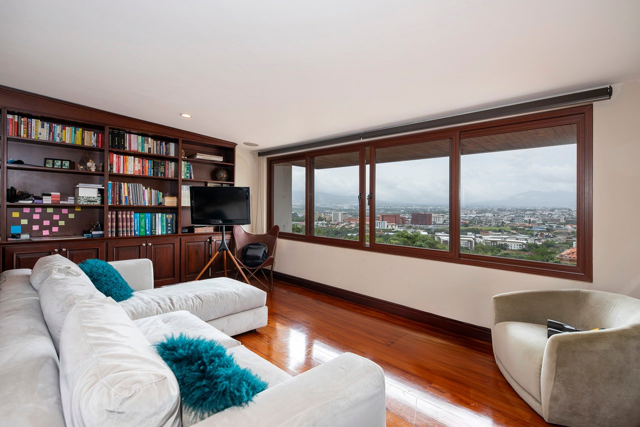 Cerro Real Panoramic Family Home, Escazu, San Jose