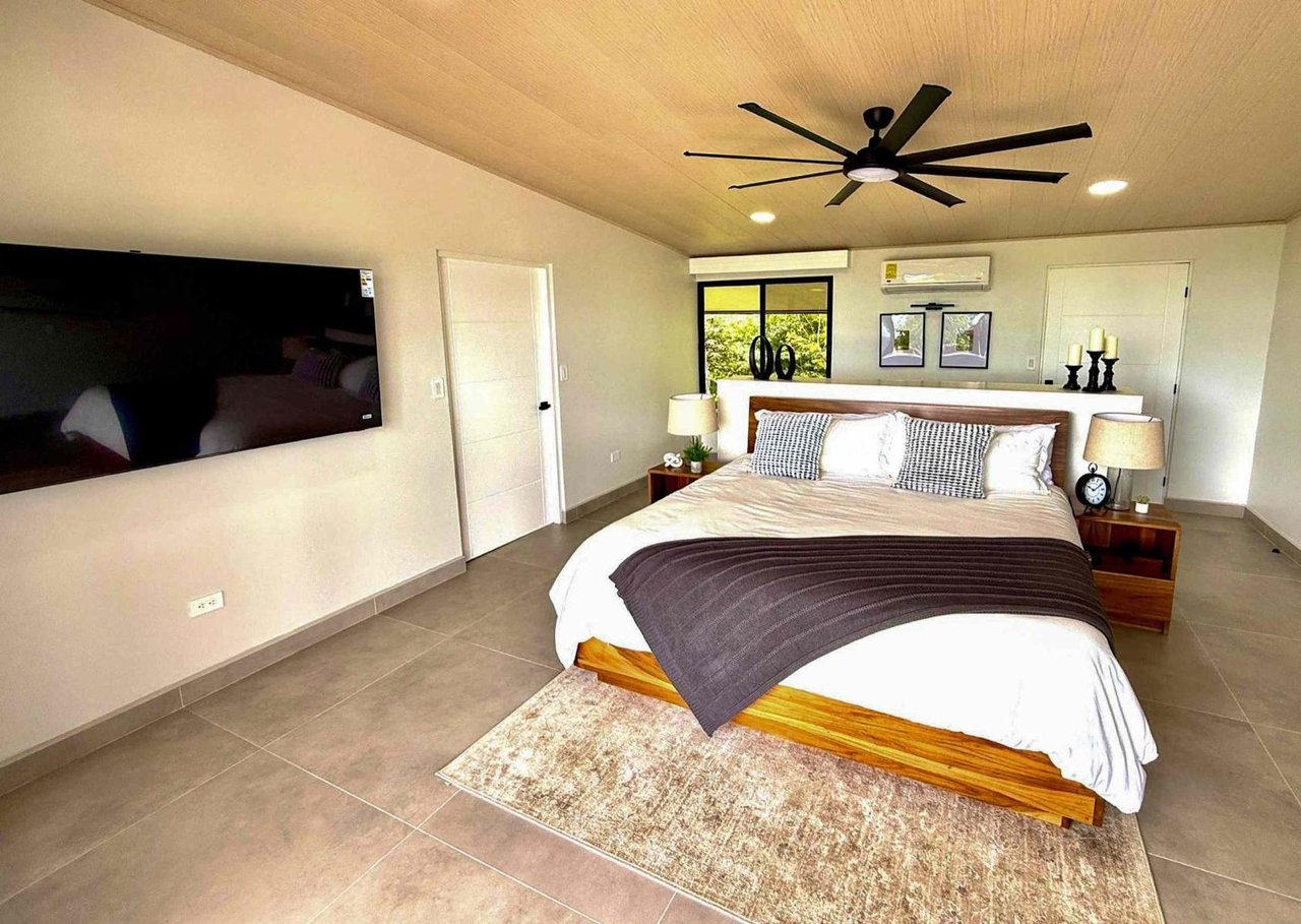 Modern Coastal View Villa, Ojochal, Puntarenas