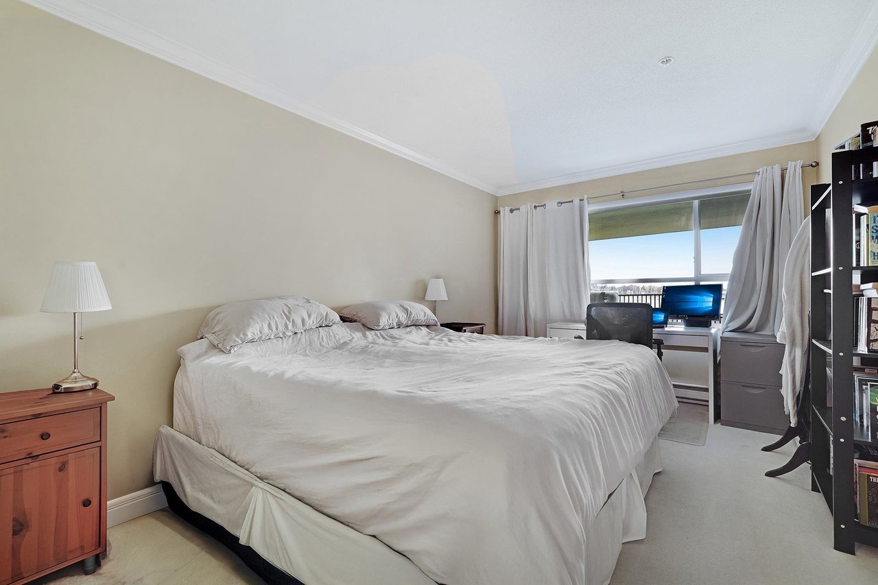 405-1869 Spyglass Pl