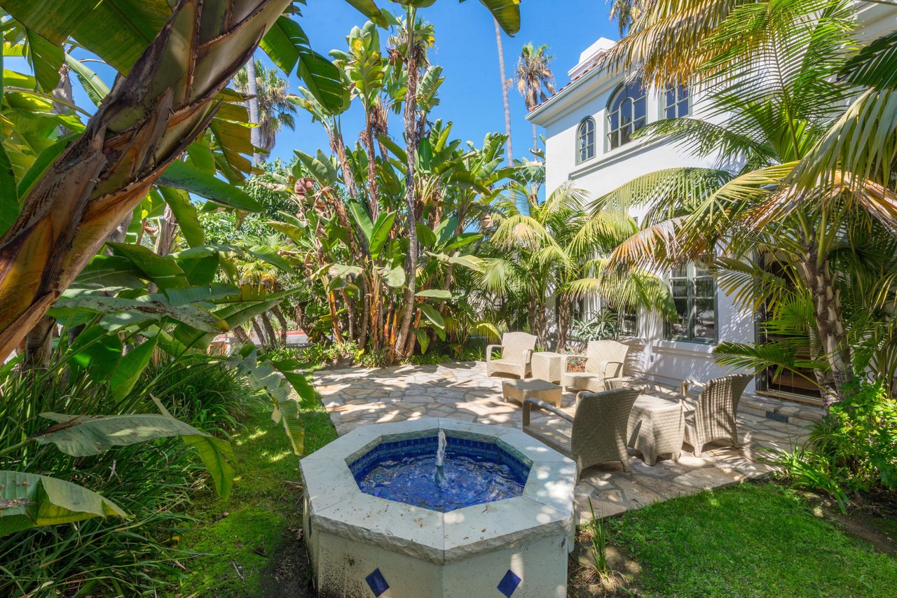 1208 Marguerita Ave