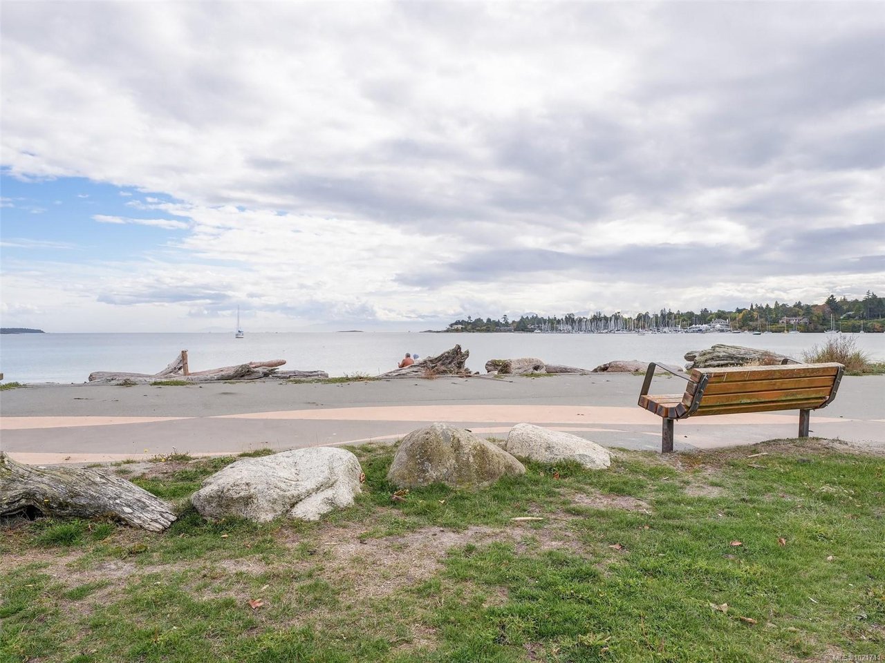 1-2573 Kilgary Pl