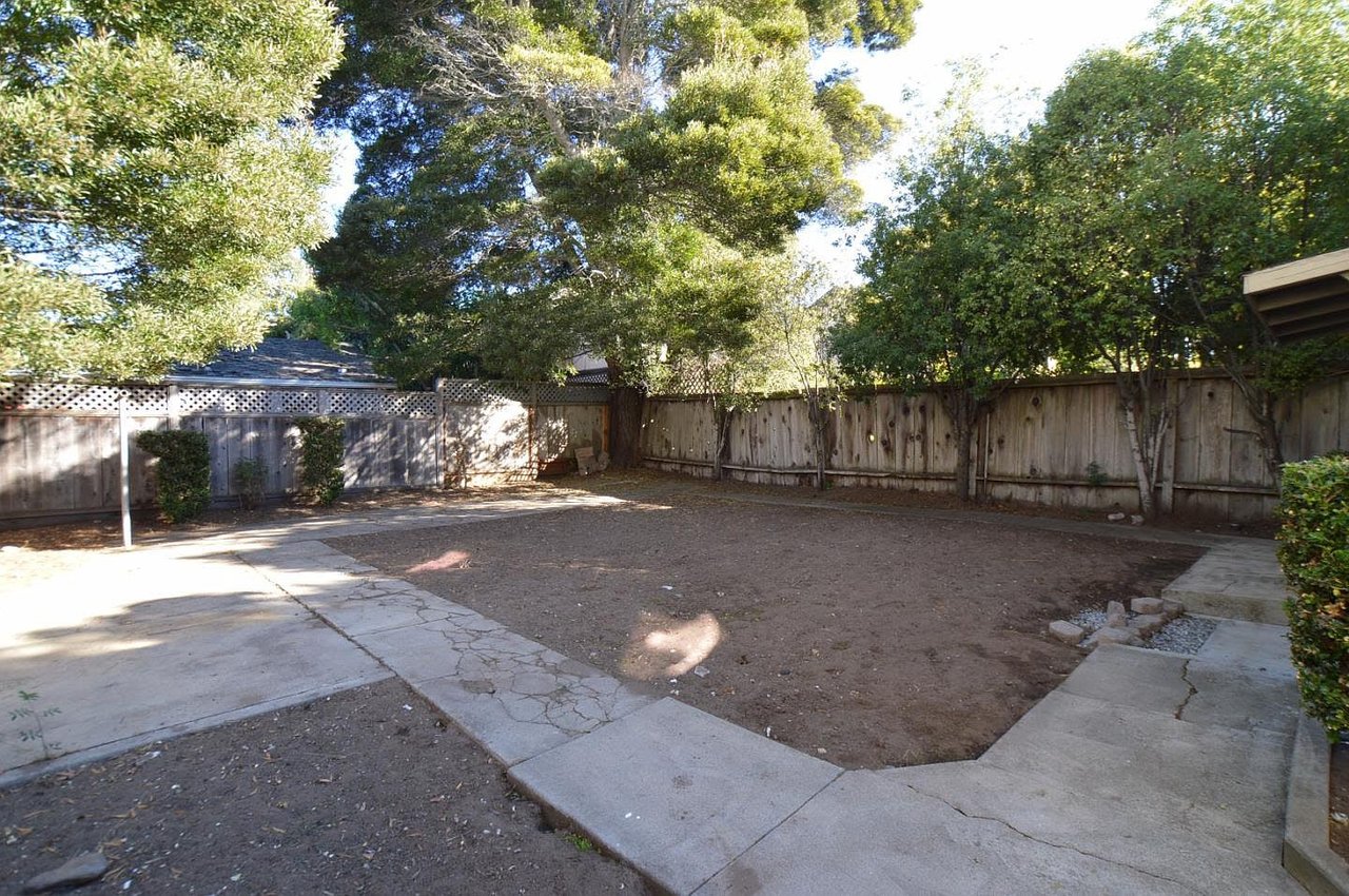 427 Del Rosa Ave