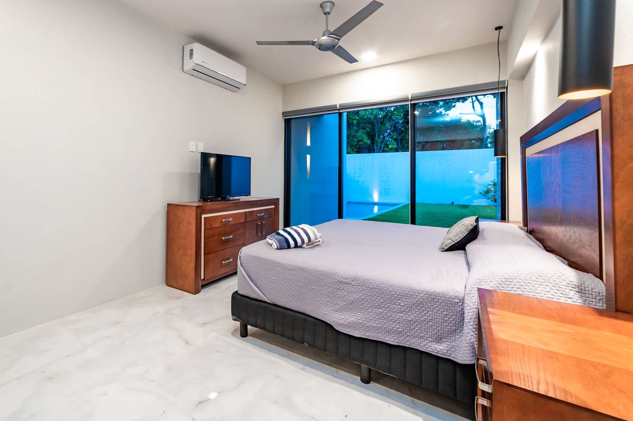 3 bedroom, Single Family Homes, Casa MoMa