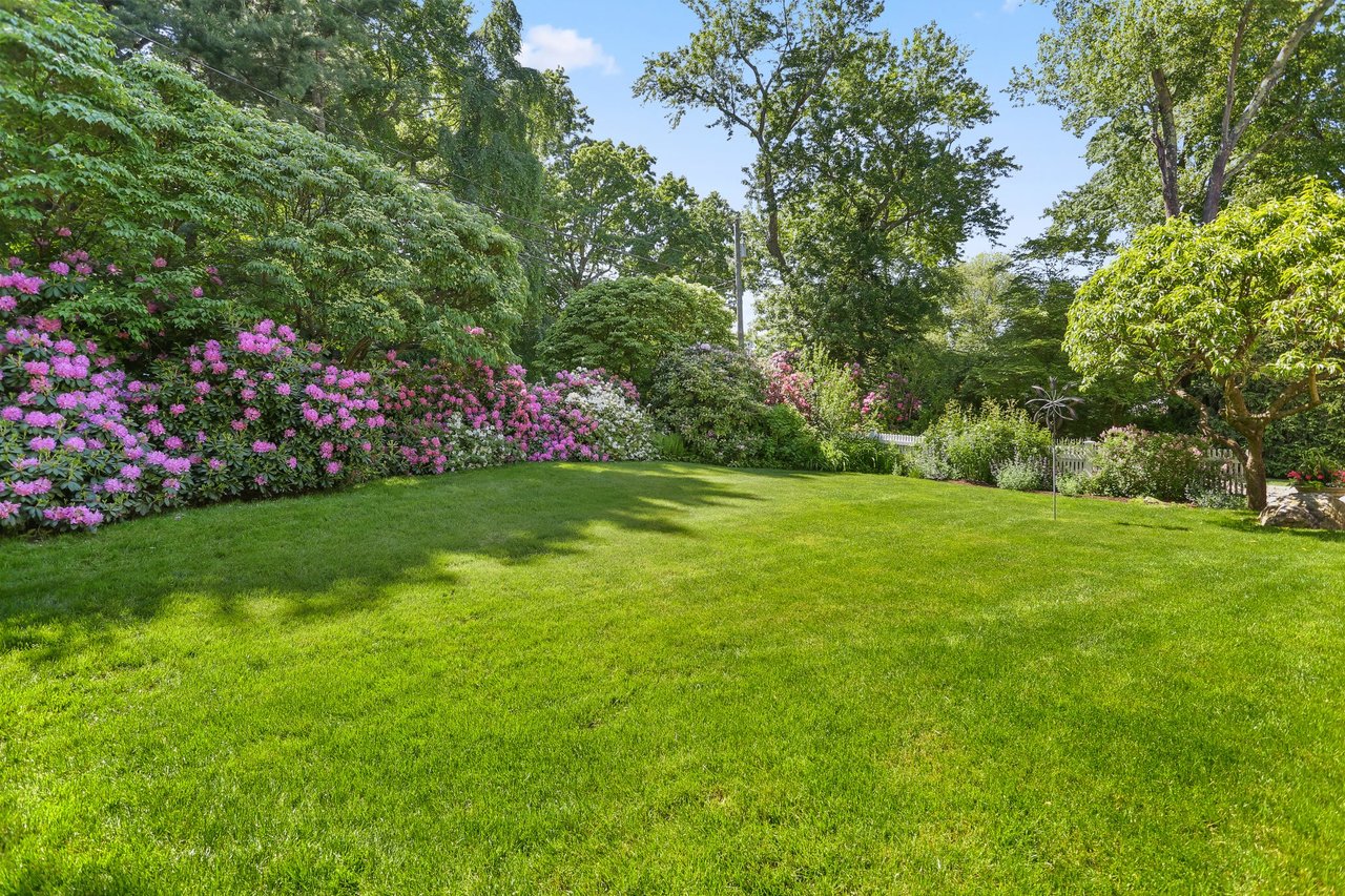 14 Pequot Trail