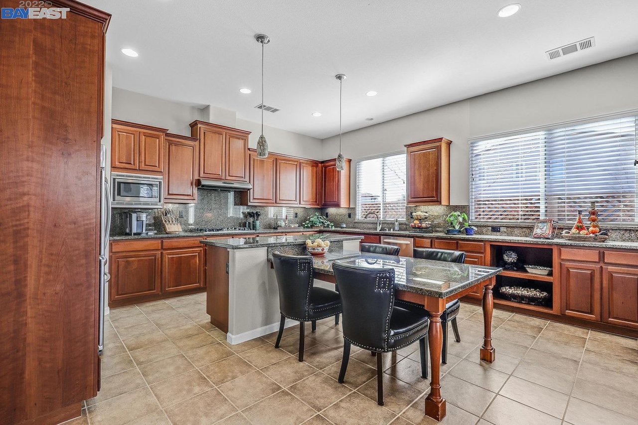 516 Sugar Hill Way