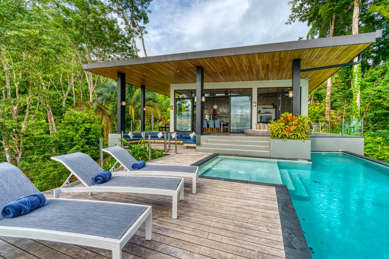 Luxury Ocean View Estate, Dominical, Puntarenas