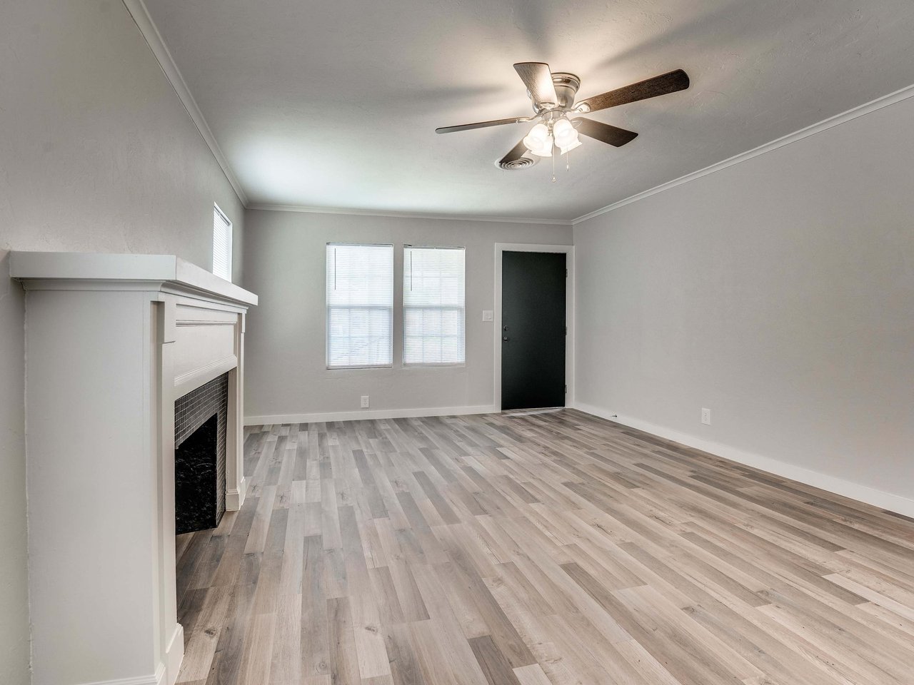 1810 N Park