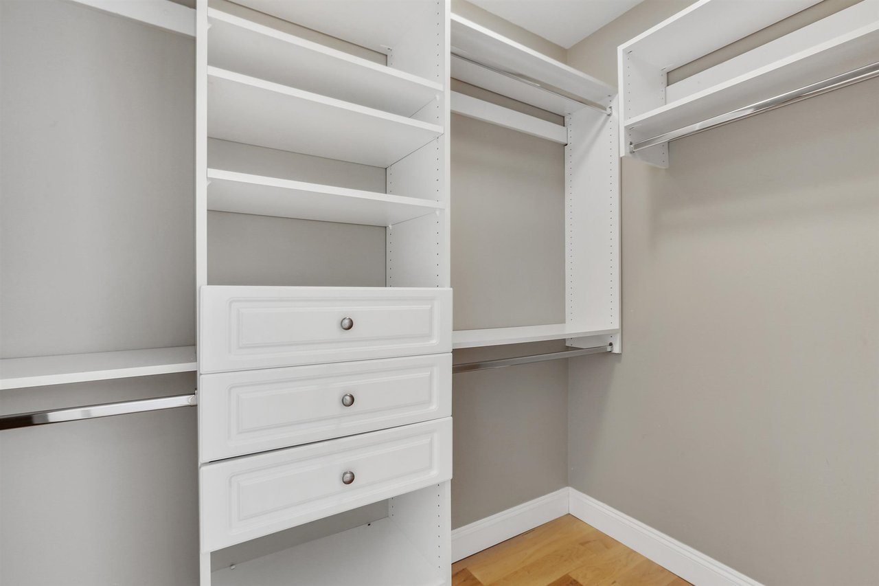 171 W Kings Rd
