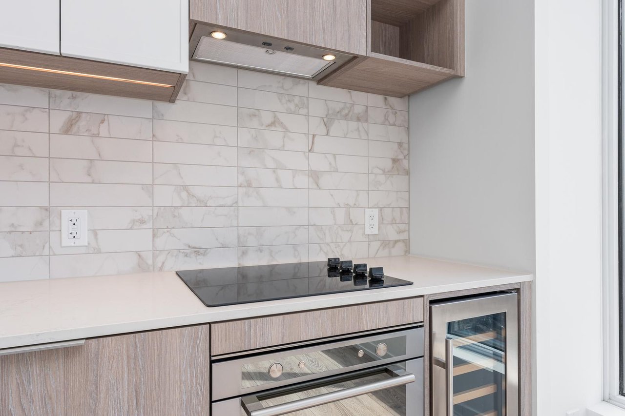 2020 Bathurst St Unit: 1121