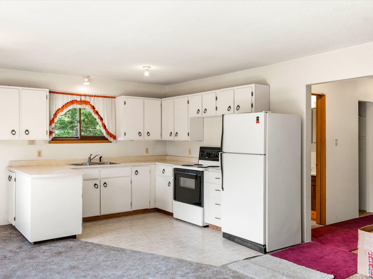 17 Garibaldi Dr