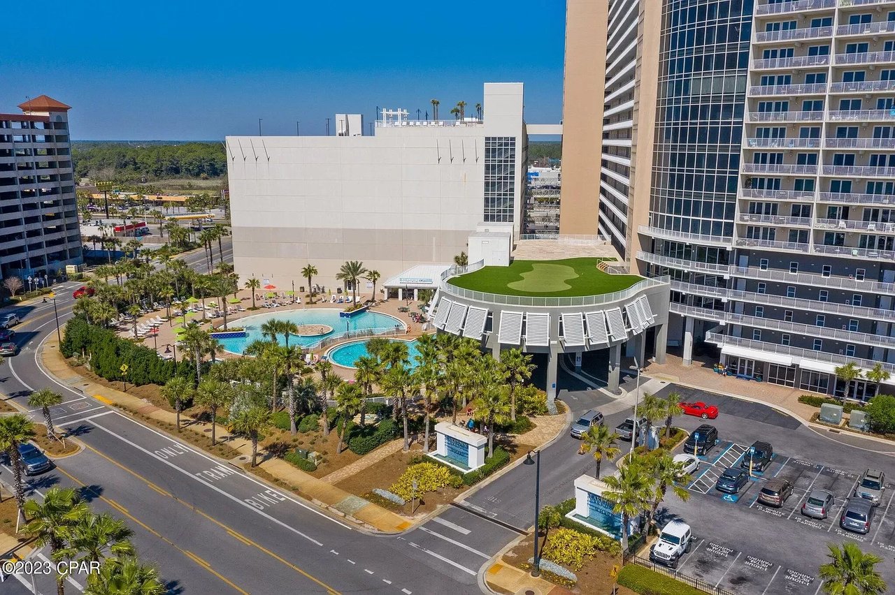 9902 S Thomas Drive Unit 1028