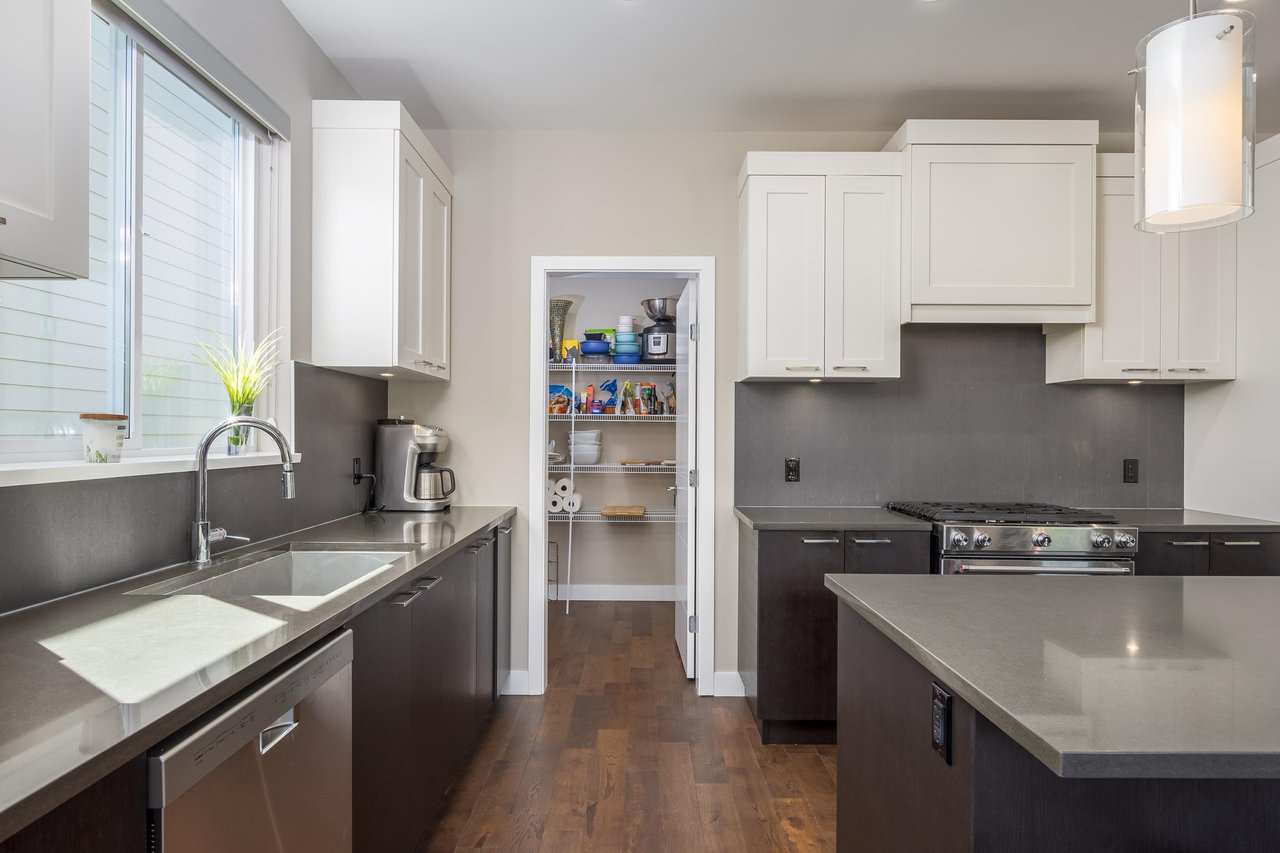 39279 Mockingbird Cres