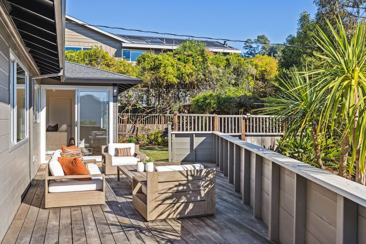 90 Altura Way