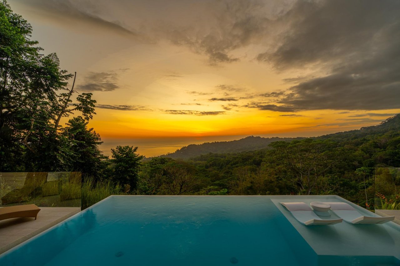 Private Sunset View Compound, Dominical, Puntarenas
