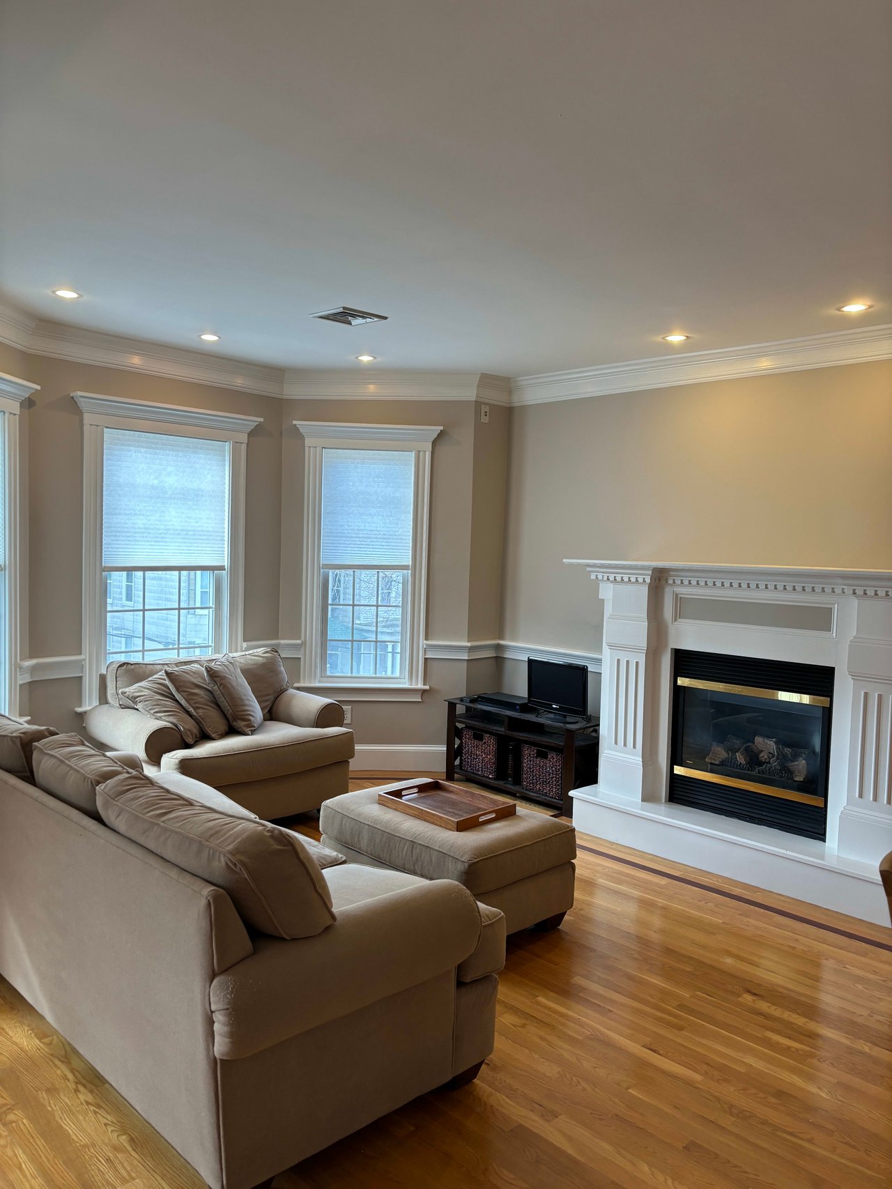 906 East Broadway, Unit 3, Boston, MA 02127
