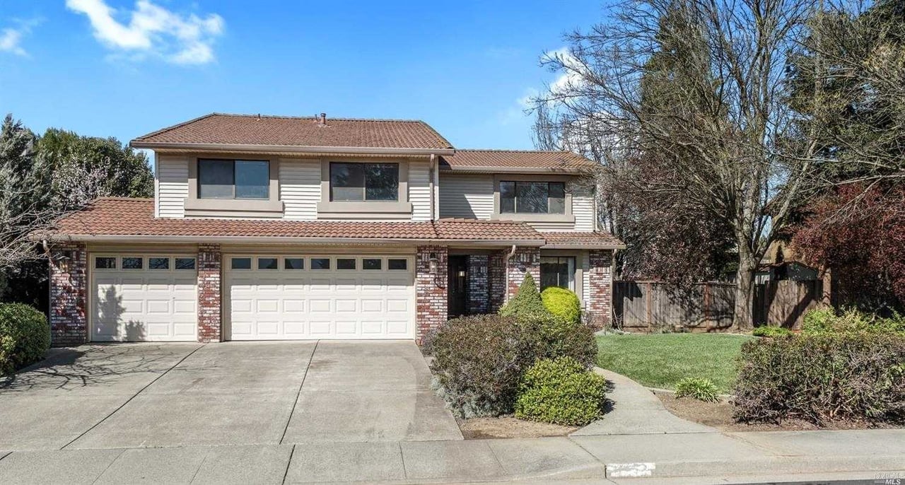 3240 Palomino Cir