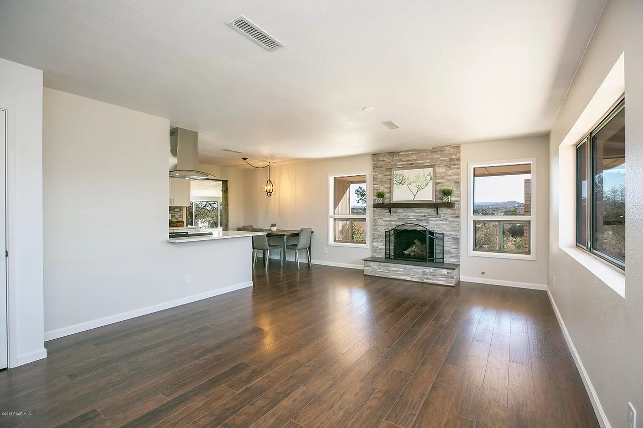 2530 W Noble Vista Dr