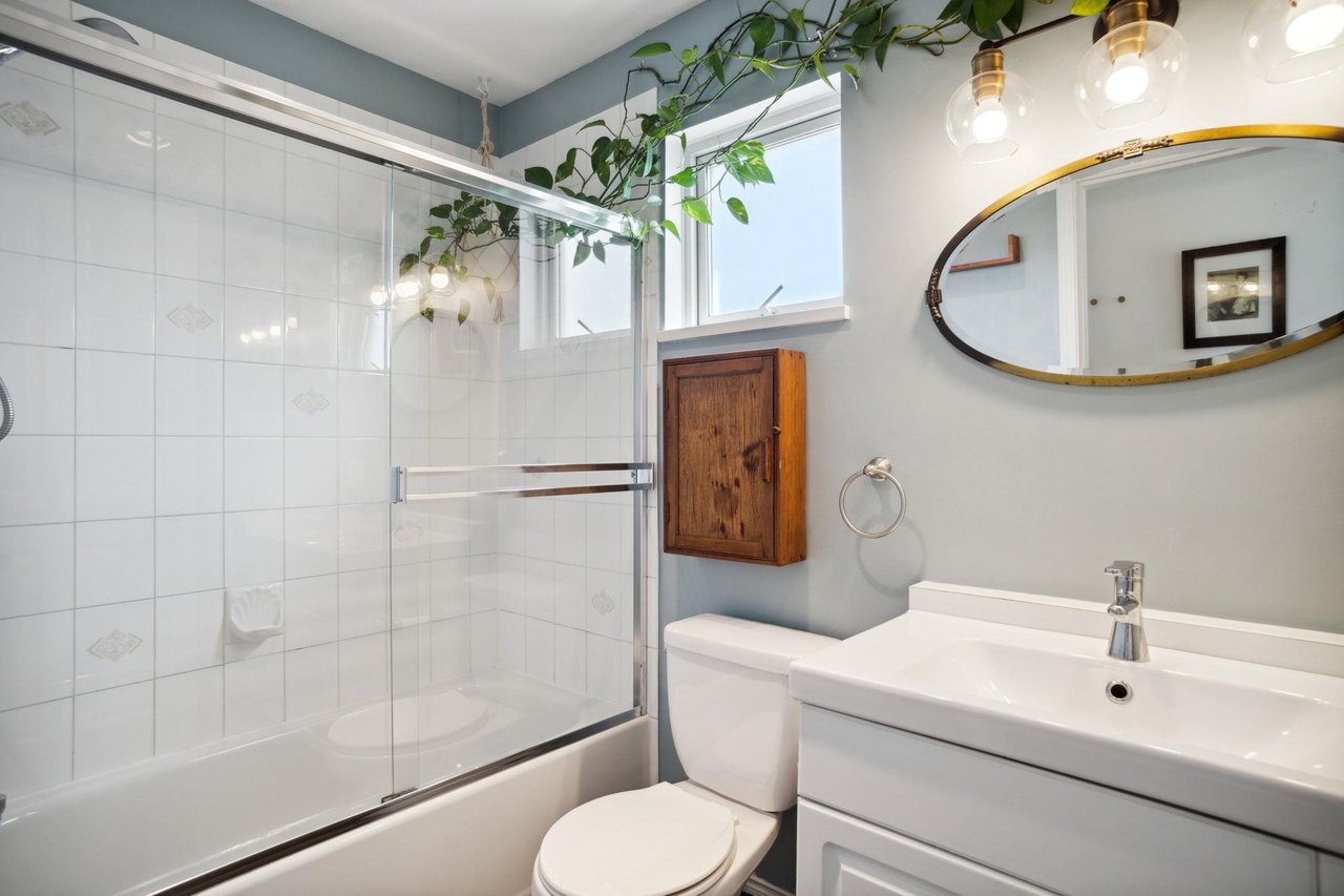 303-228 E 14th Ave