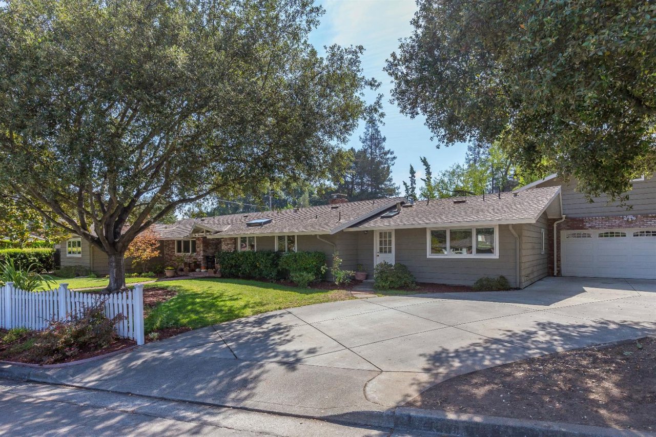 10300 Stonydale Dr