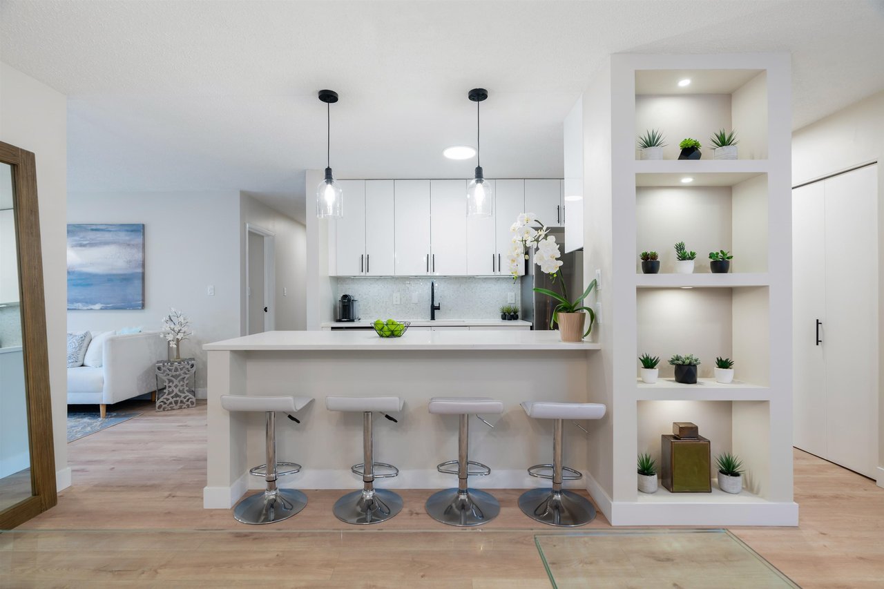 1-7305 Montecito Dr