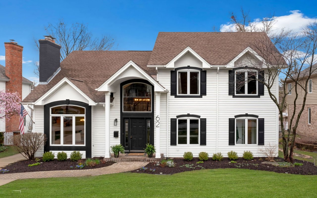 Architectural Landmarks in Clarendon Hills