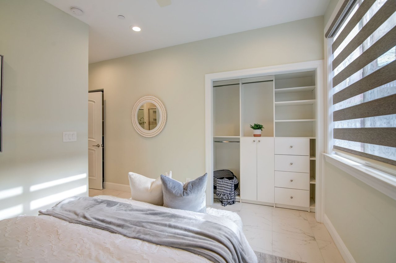 3902 Mars Court