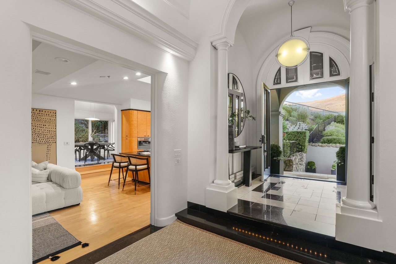 Tiburon Retreat at 7 Mariposa Court