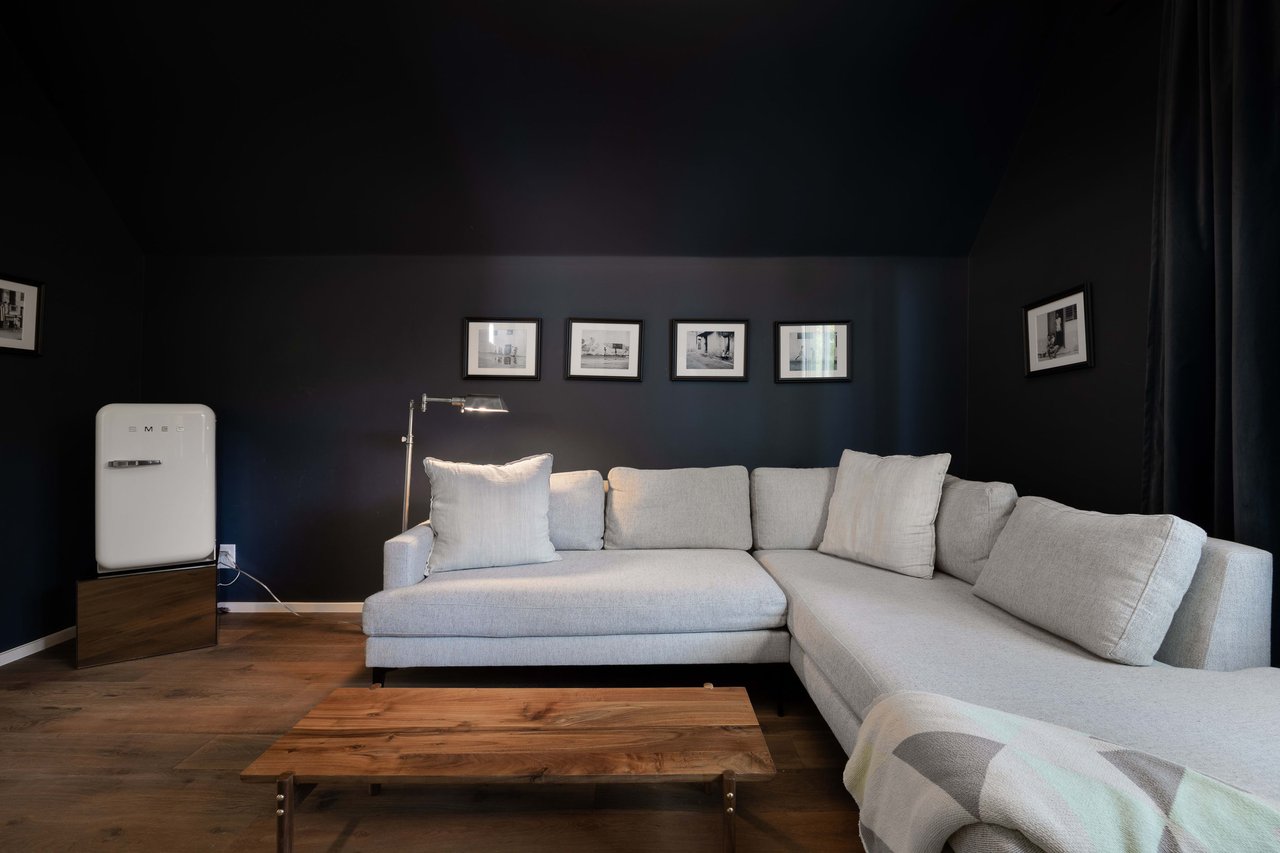 608 W Annie St # B
