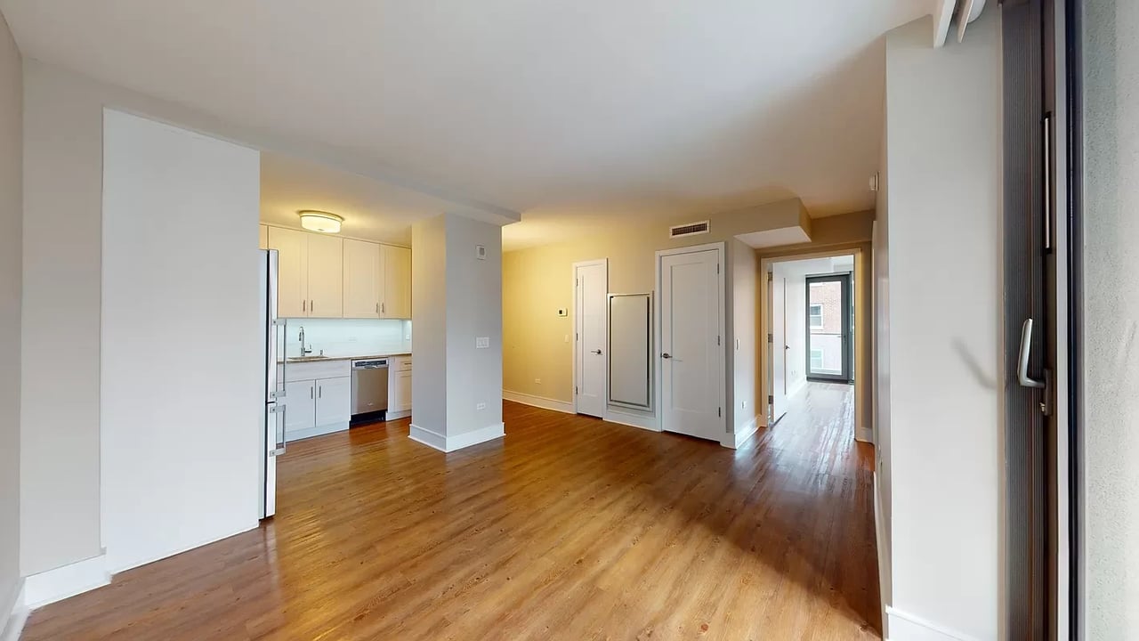 237 East 34th St Unit: 706