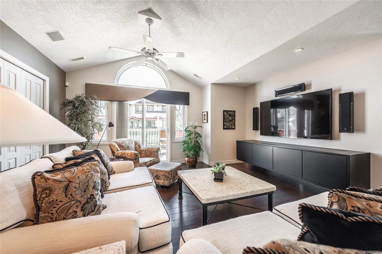 24-108 Aldersmith Pl