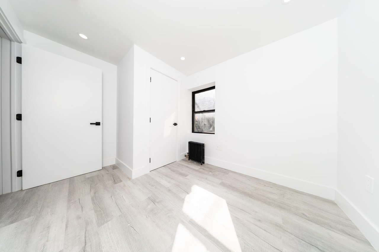 86 East 7th Street, Apt 6