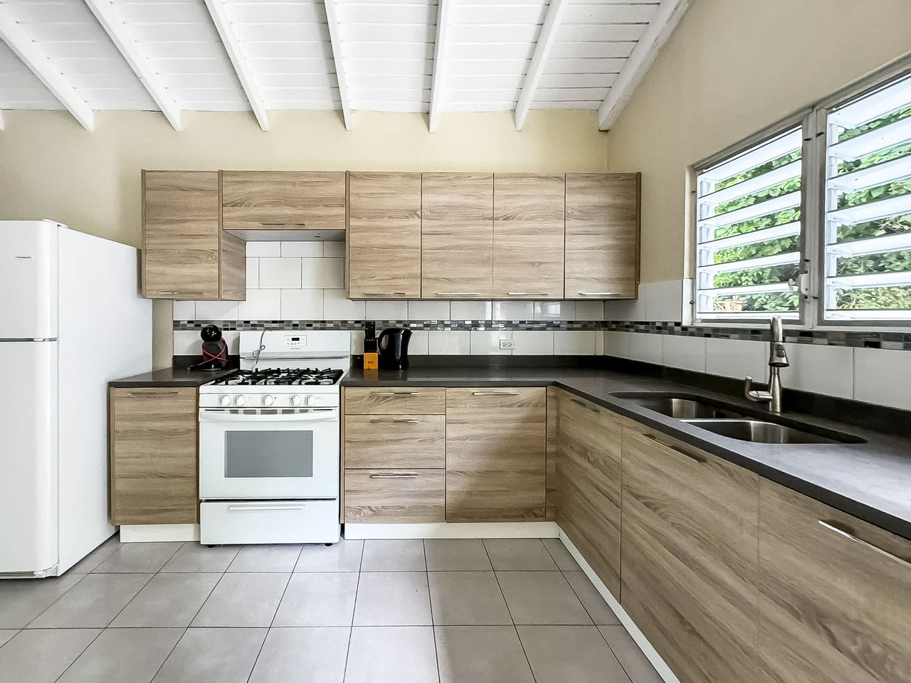 389 Cane Garden Bay 2 Bedroom Apartment