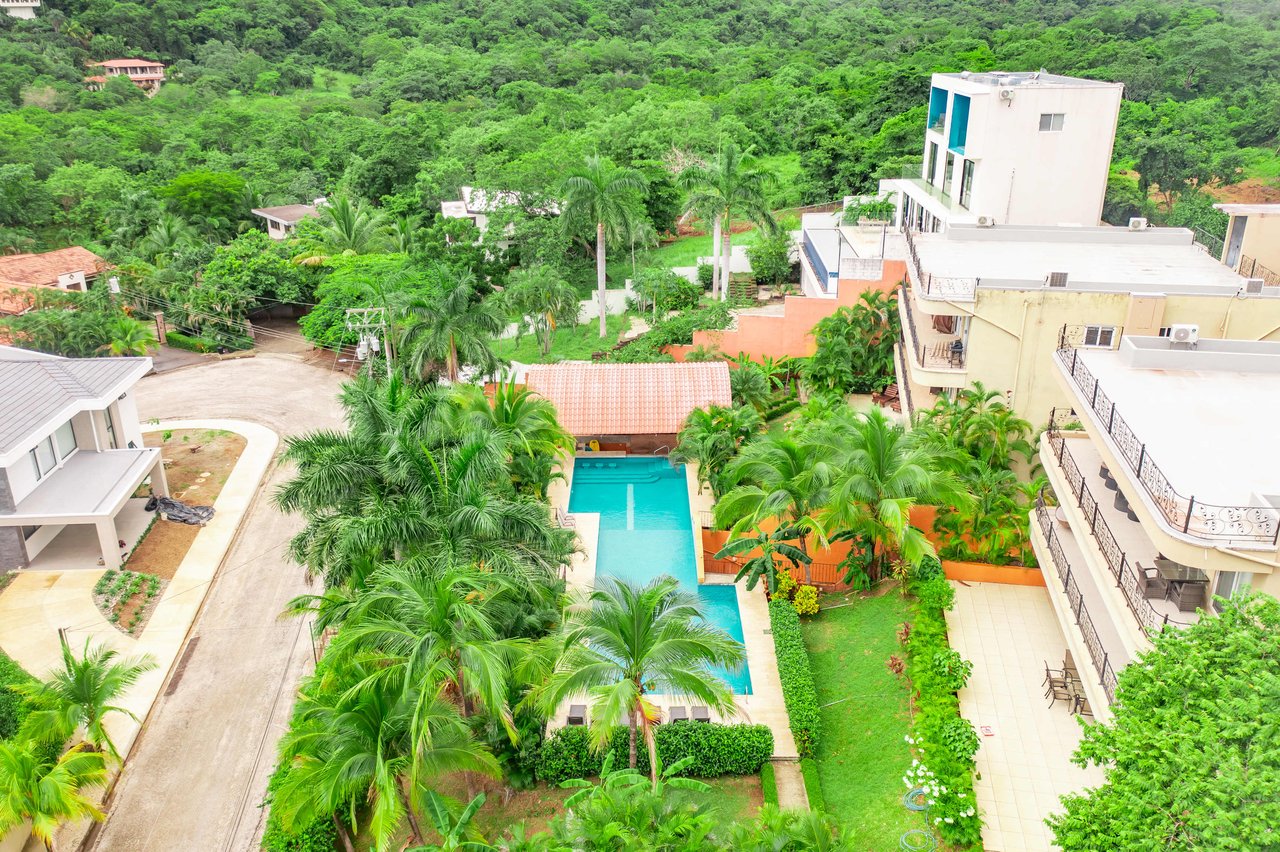 Maison Blanche | Exquisite condo in the exclusive gated community of Altos de Flamingo