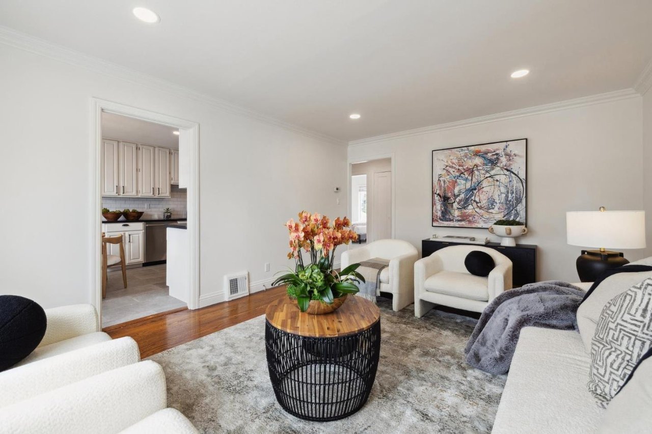 281 Village WAY