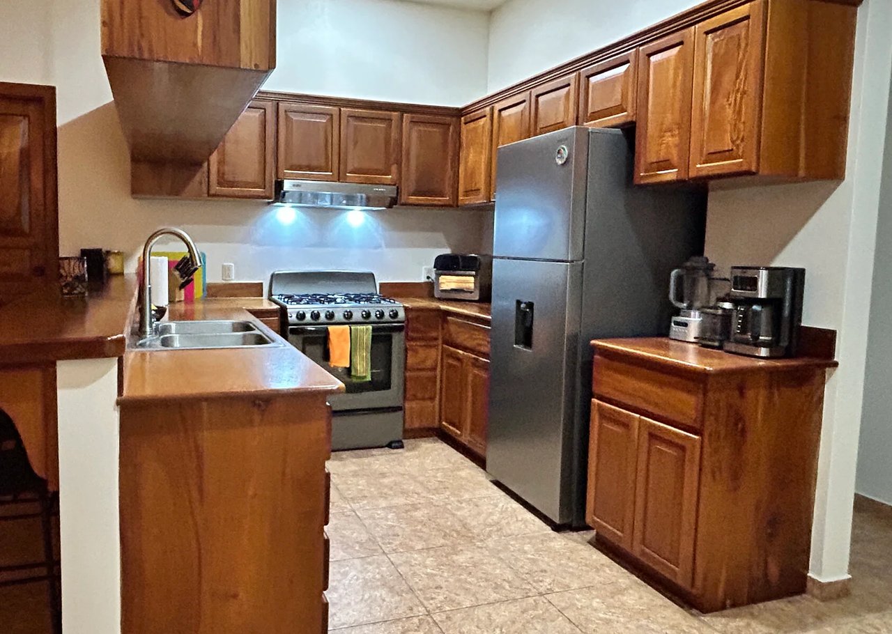 Lake View Home with Guest Casita, Lake Arenal, Alajuela