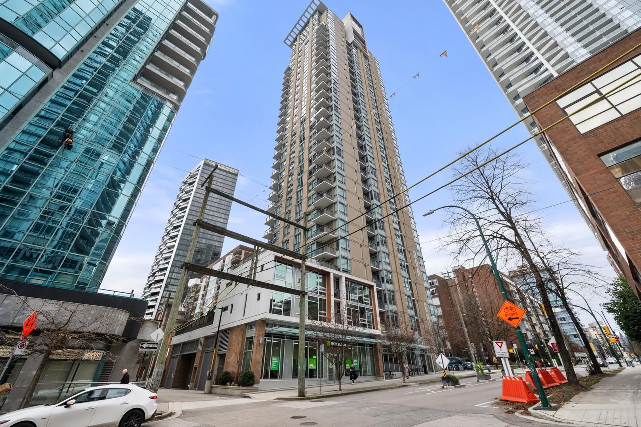 1107-1308 Hornby St