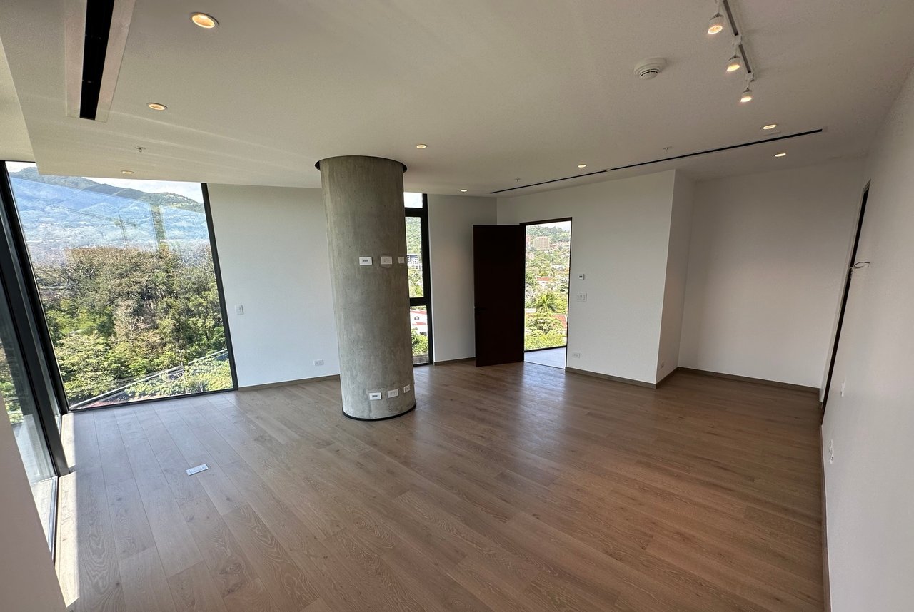 Panoramic View Luxury Penthouse, Escazu, San Jose