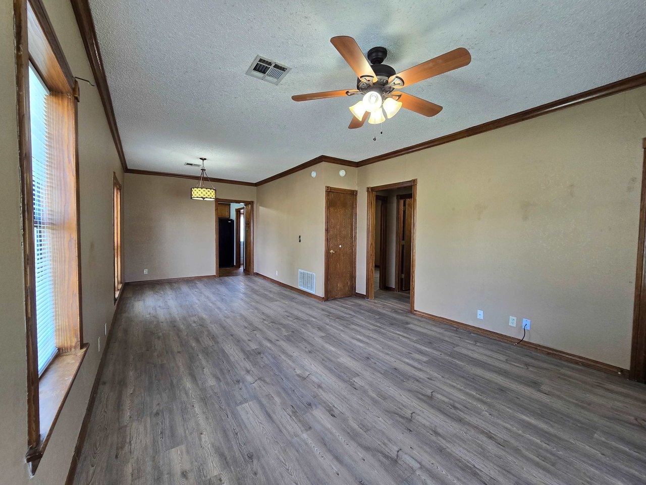 1629 N Louisa