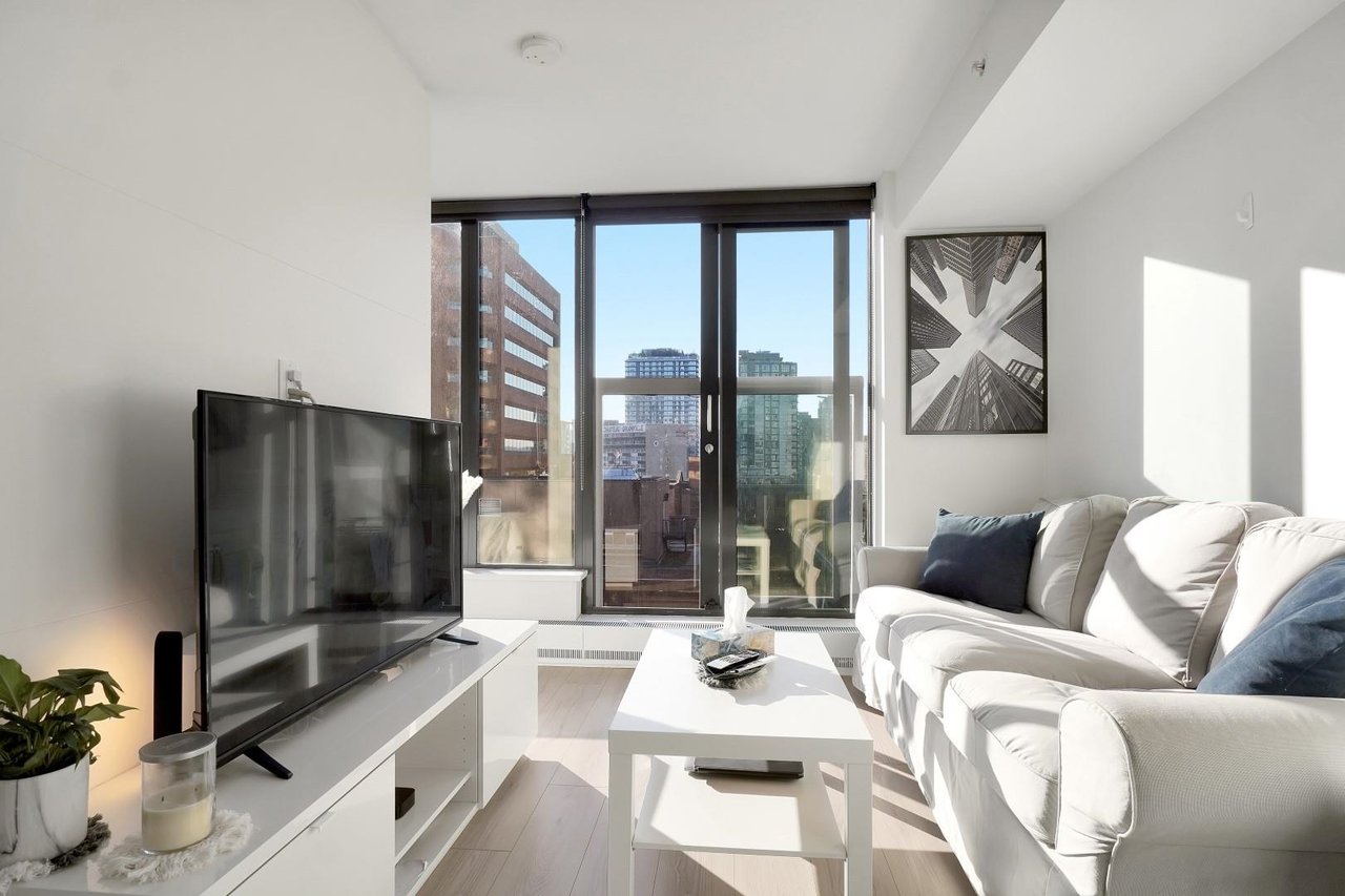 1103-1133 Hornby St