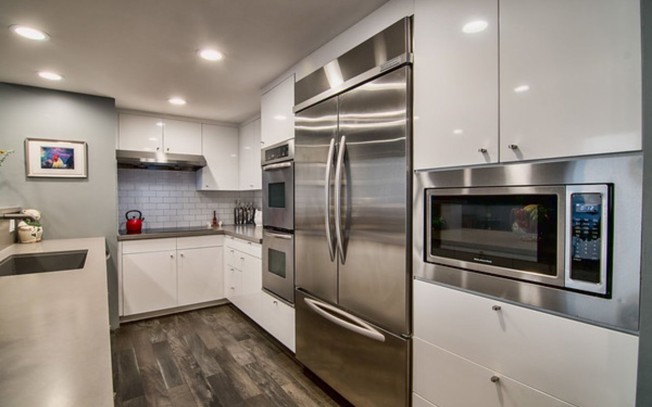 2170 Century Park E, #2008