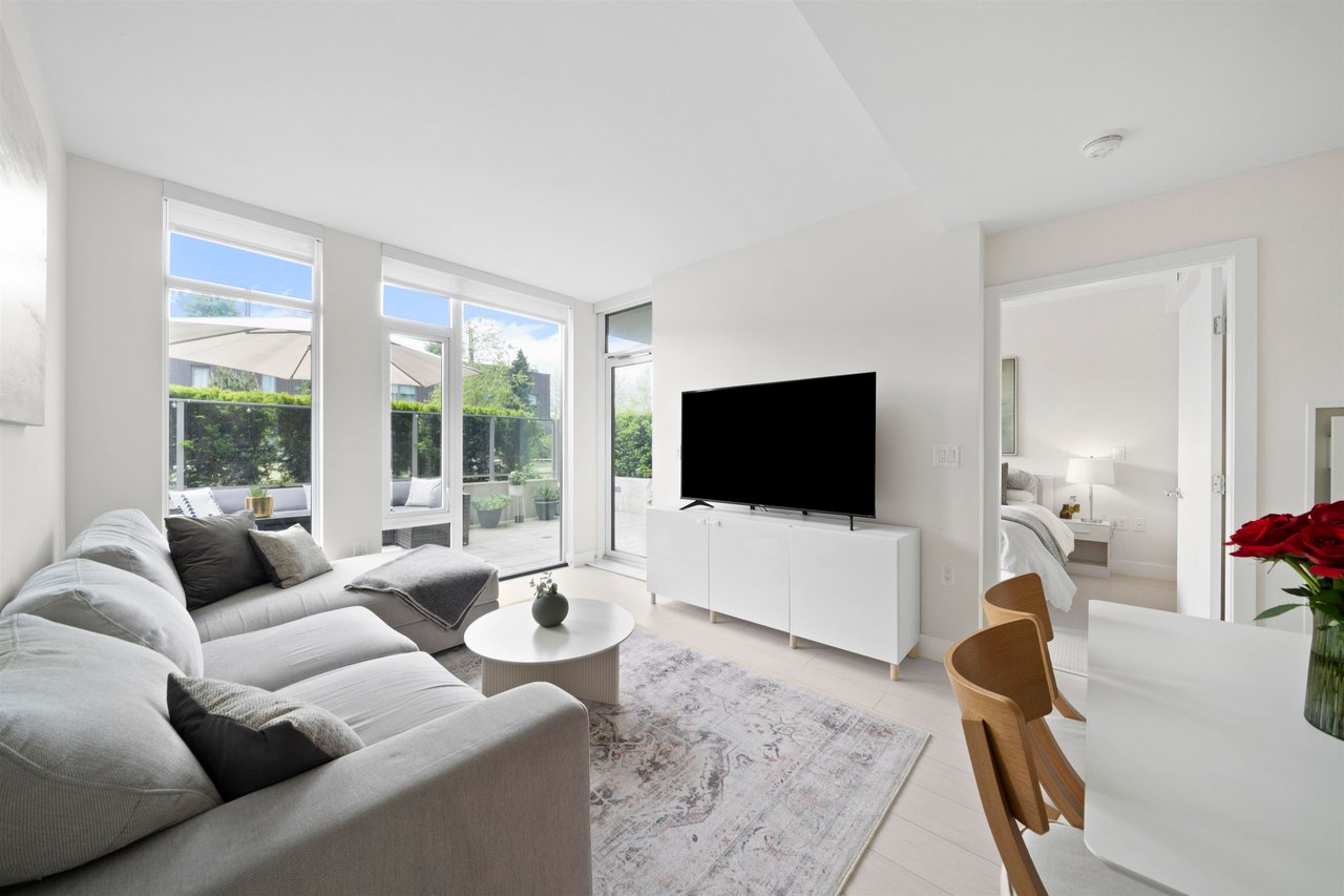 208-3538 Sawmill Cres