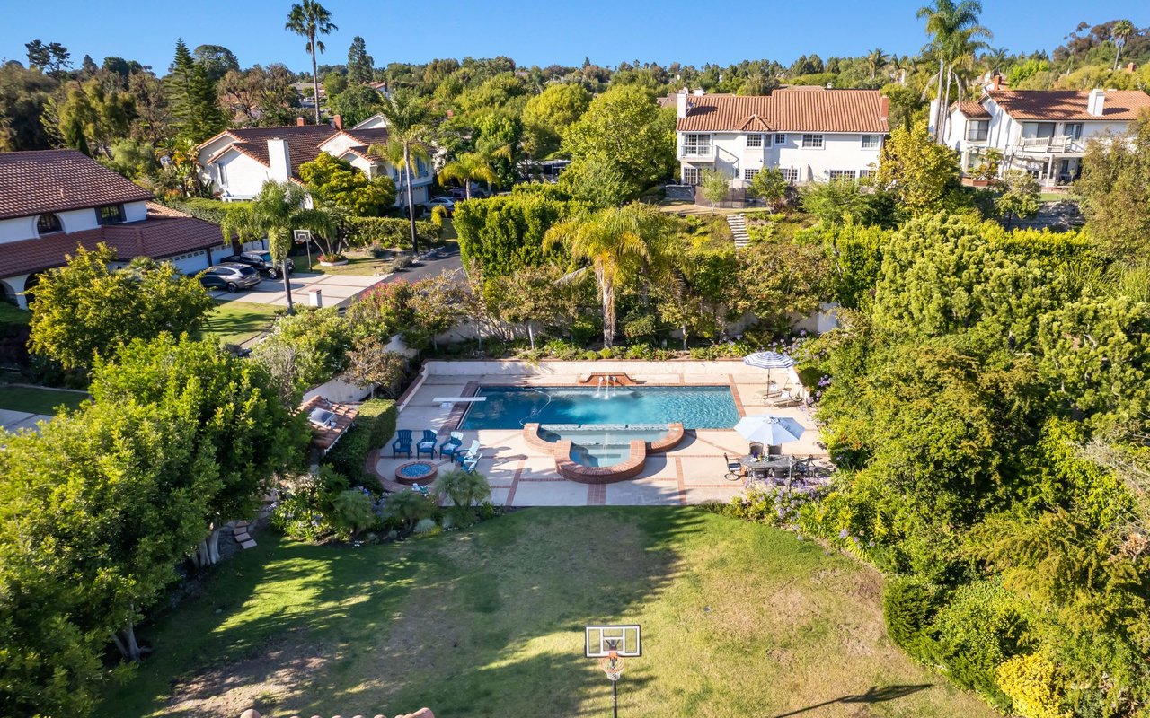 16 Quarterhorse Lane