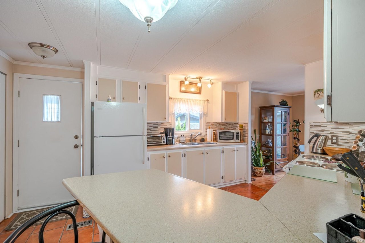 51-1498 Admirals Rd, View Royal