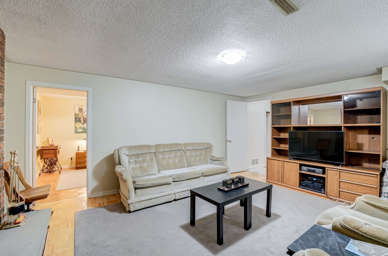 62 Parkway Avenue