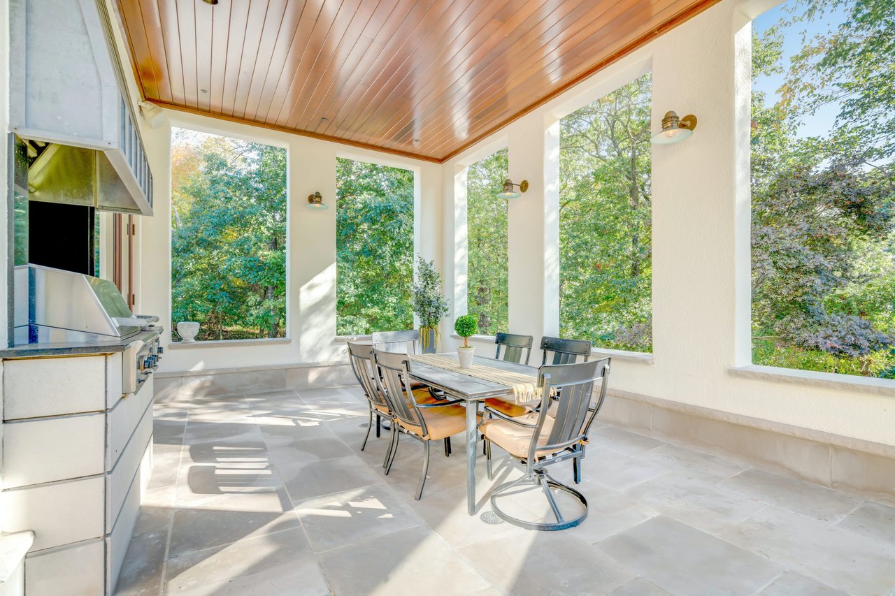 21 Shinnecock Trail