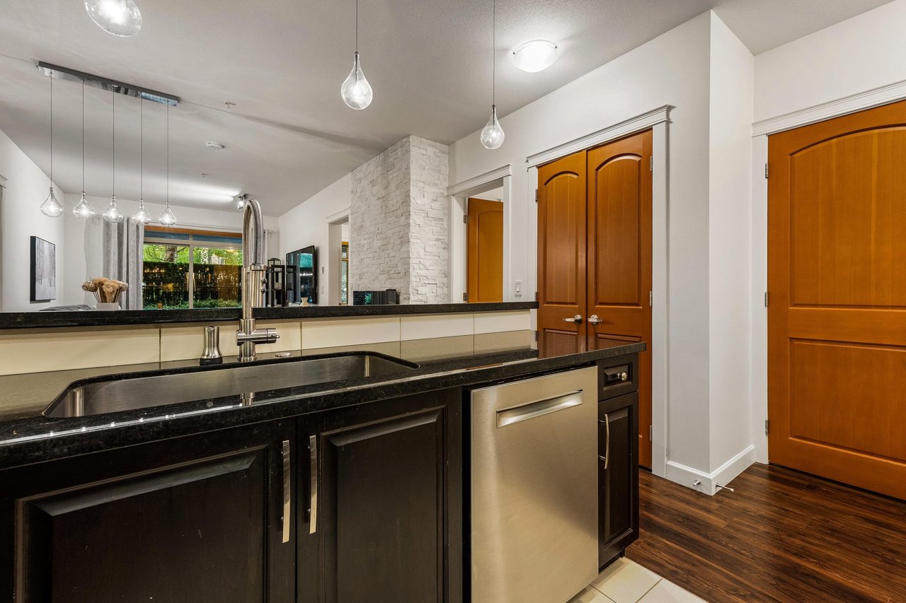 154-8328 207a St